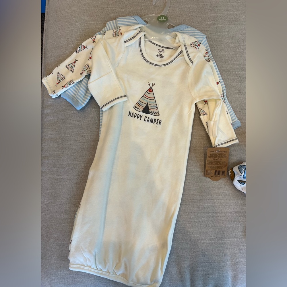 Organic pjs 0-6mo